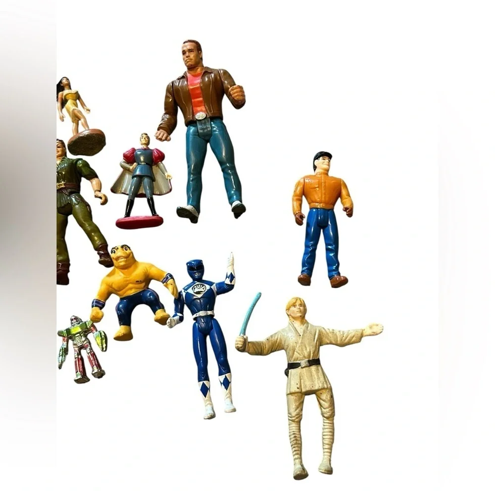 Lot of Vintage Action Figures As Is G.I. Joe Peter Pan, Power Ranger, Star Wars - Picture 3 of 10